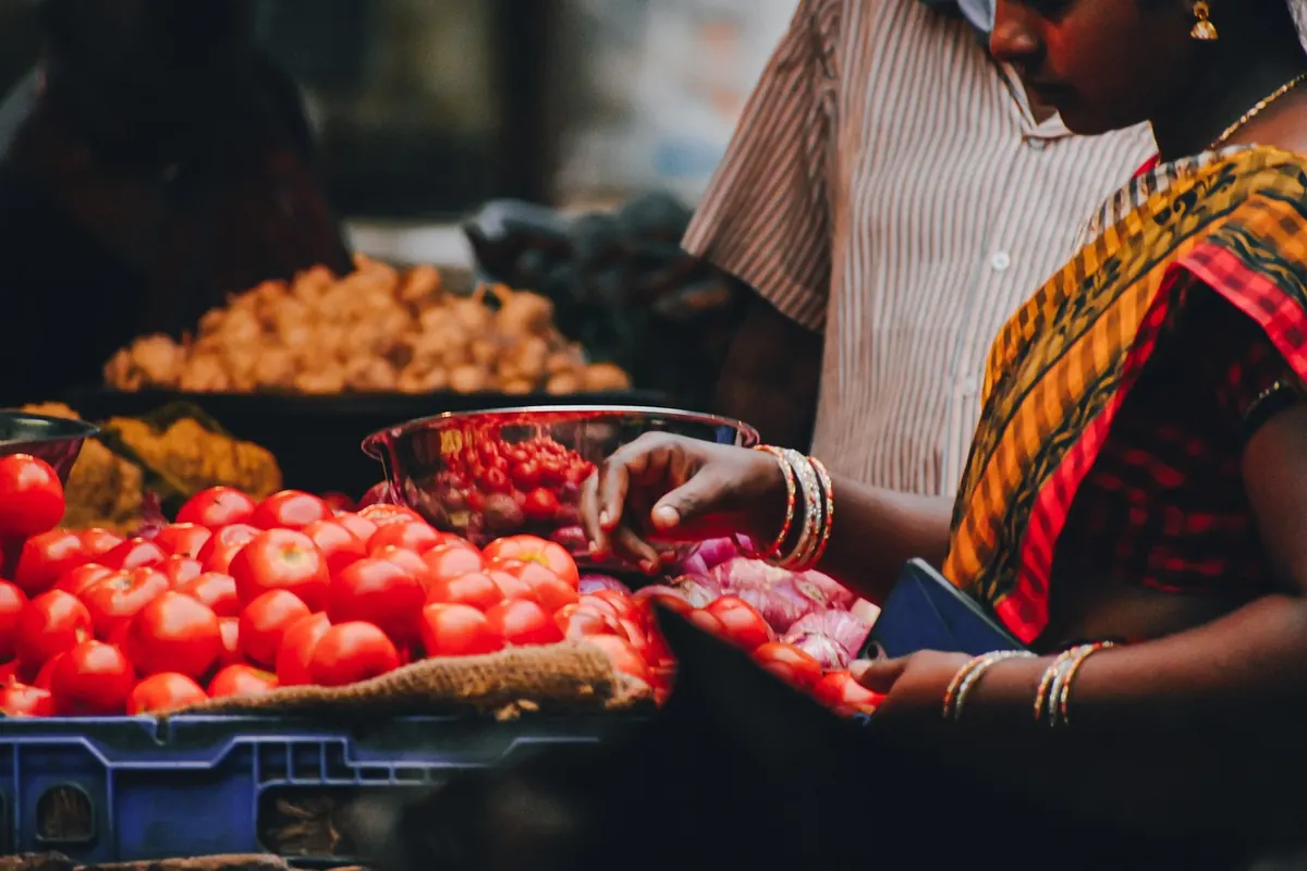 Farmers Market vs. Priory Grocery Stores: Where to Find the Best Seasonal Produce
