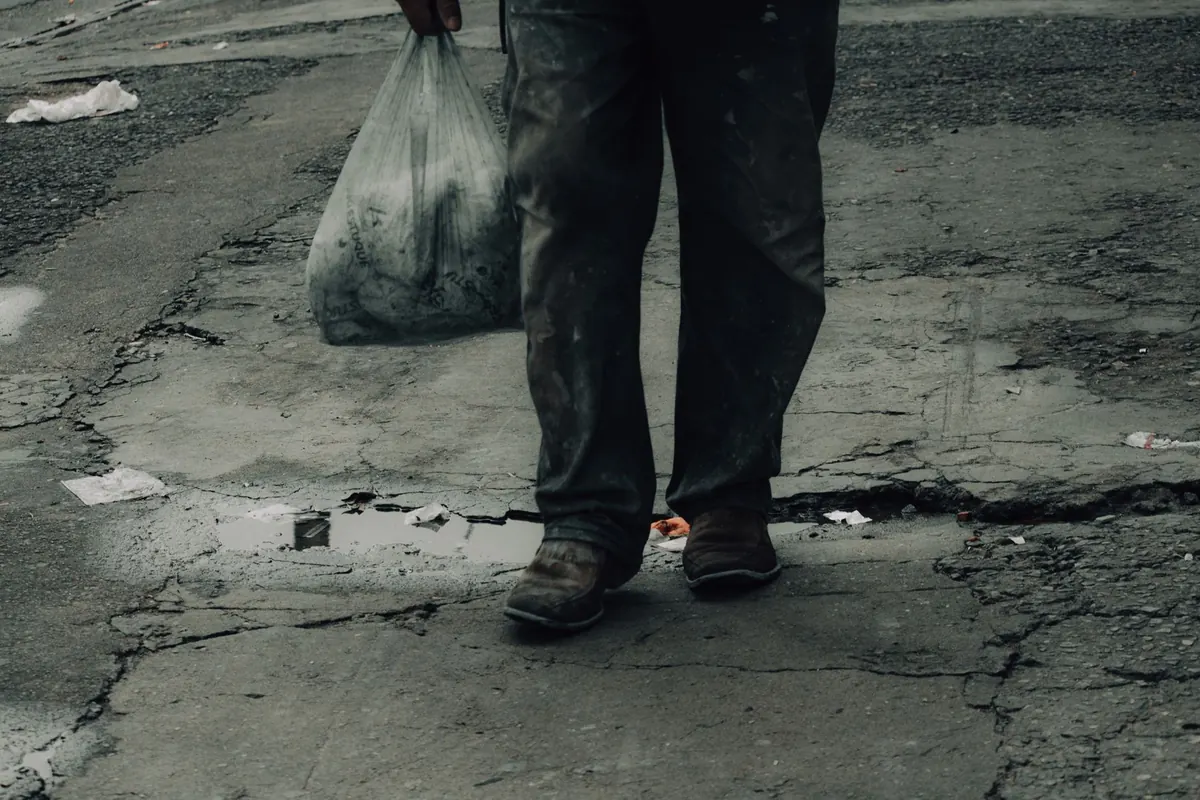 How to Report a Pothole or Streetlight Issue in Priory (and Track the Fix)